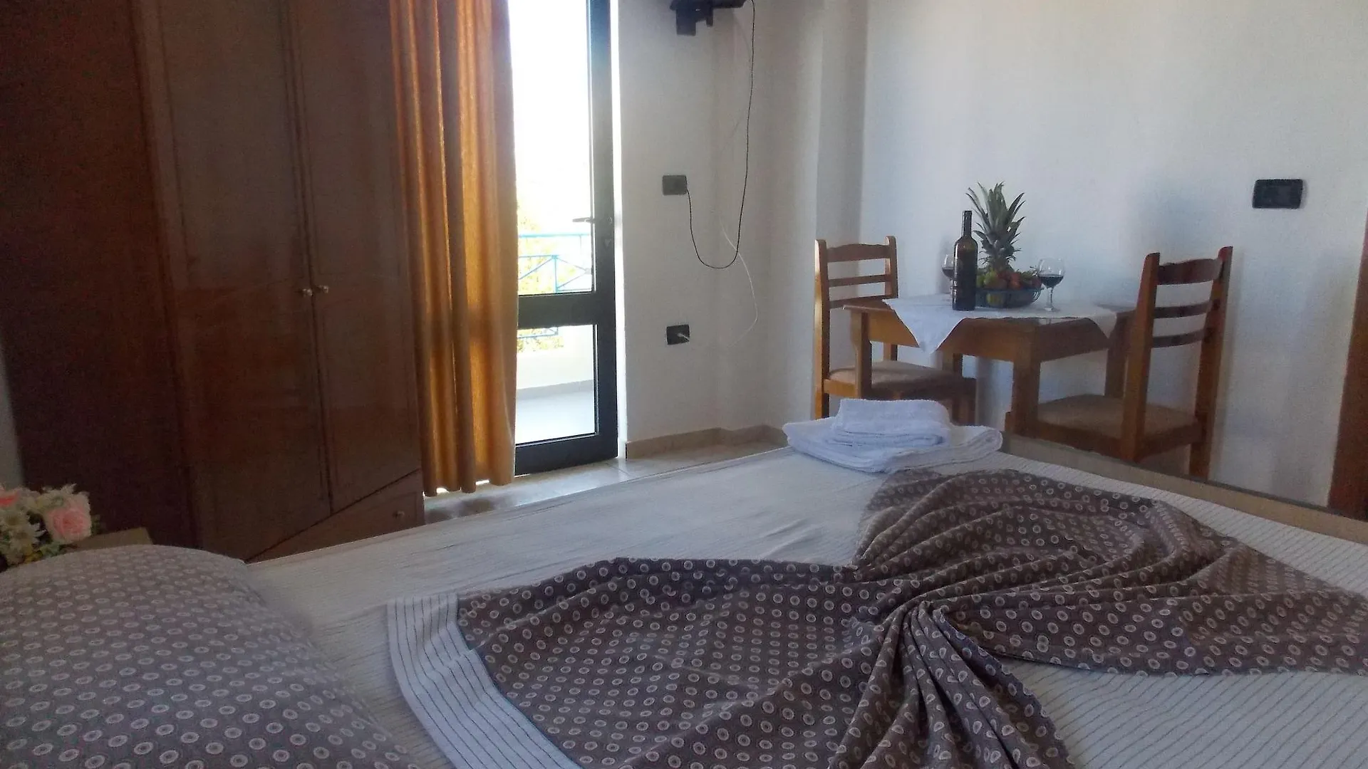 Blue Residence Sarandë アパート