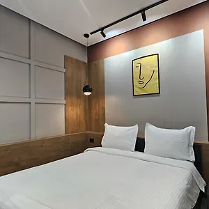  Appartamento Tam Center Next To Blloku No2 Albania