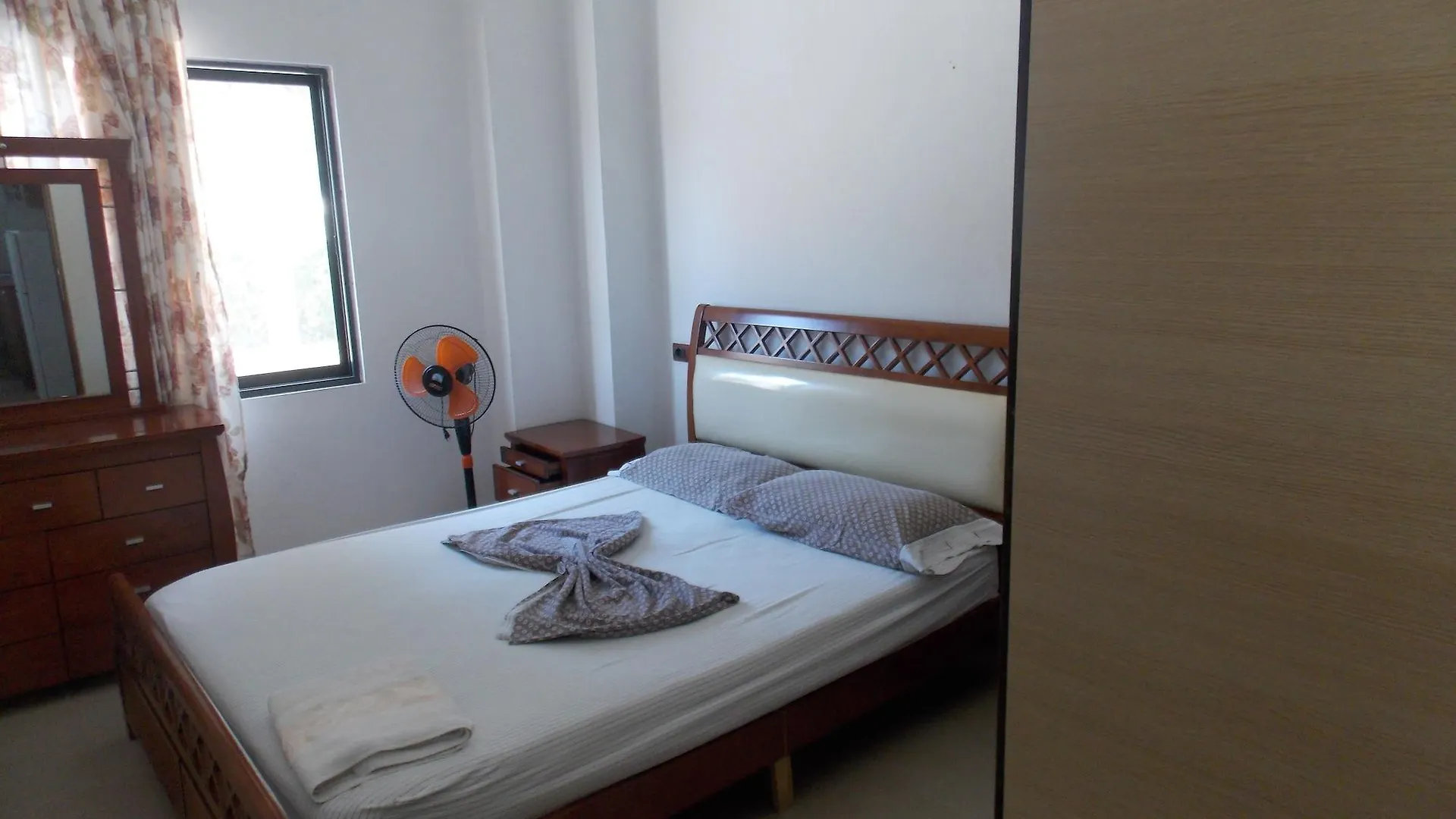 Blue Residence Sarande 0*,  Albania
